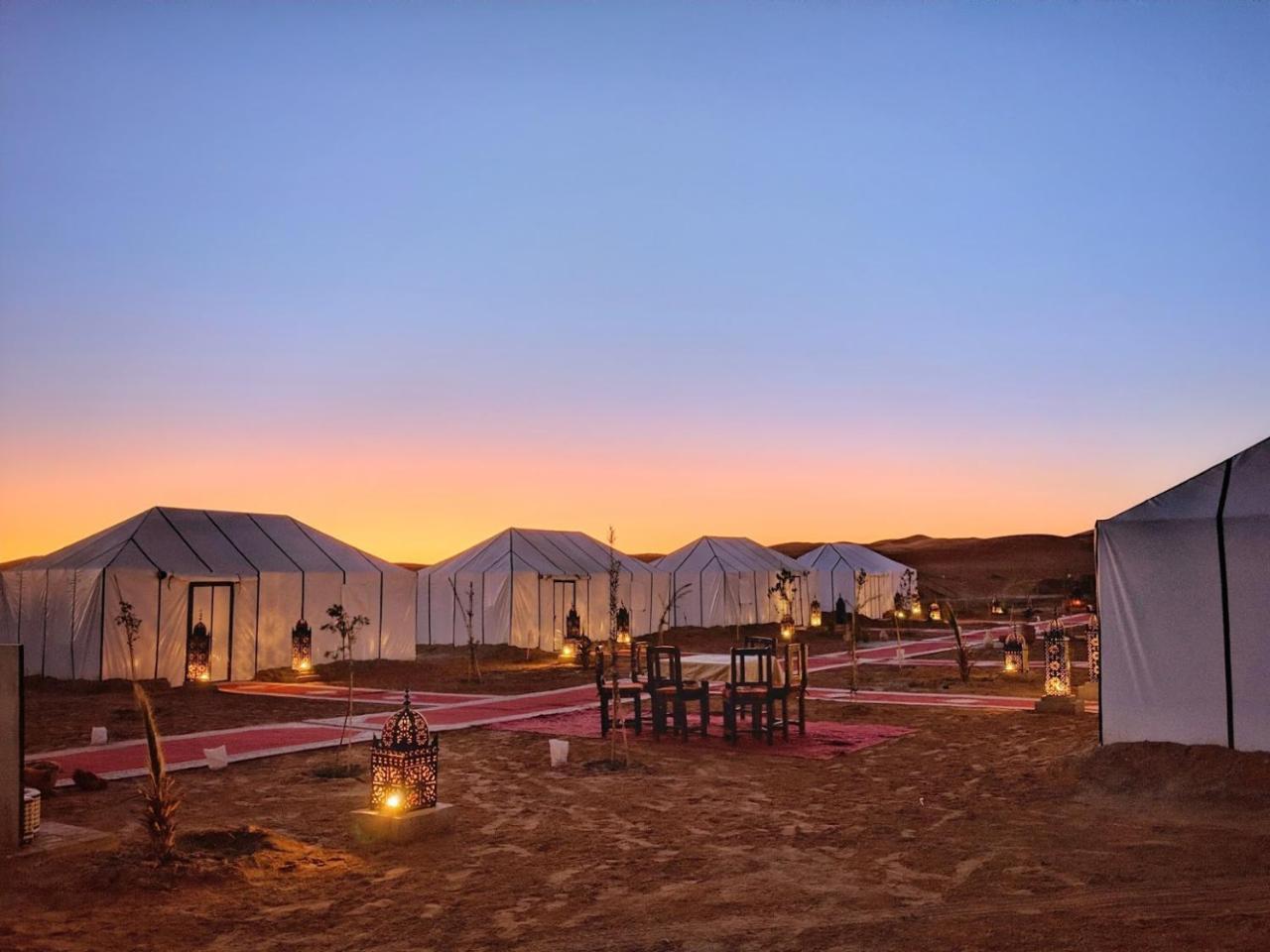 Отель Sahara Majestic Luxury Camp Мерзуга Экстерьер фото